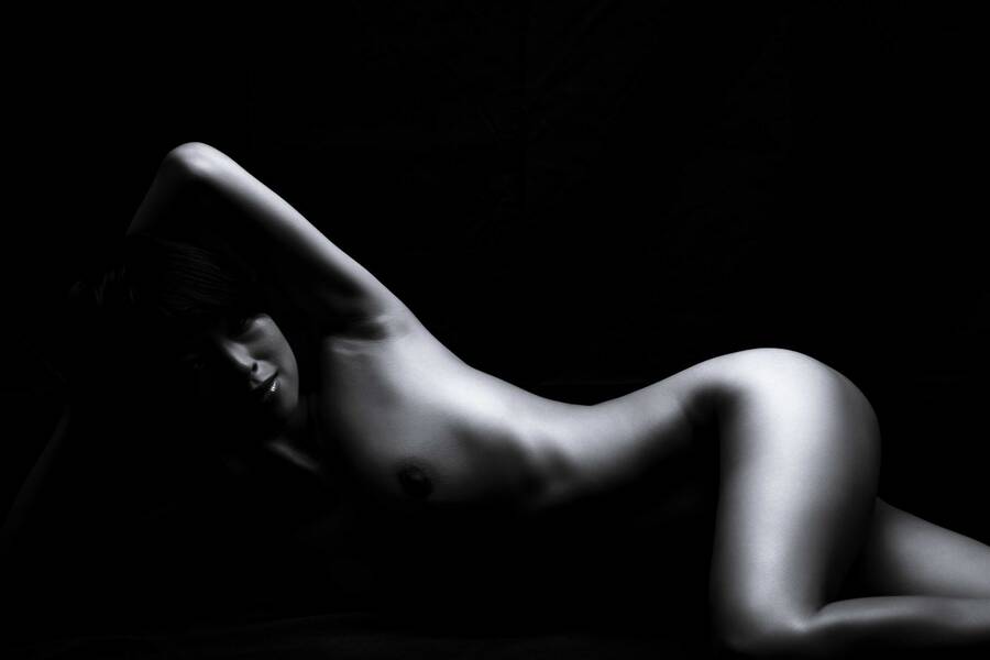 photographer True Curves nude modelling photo