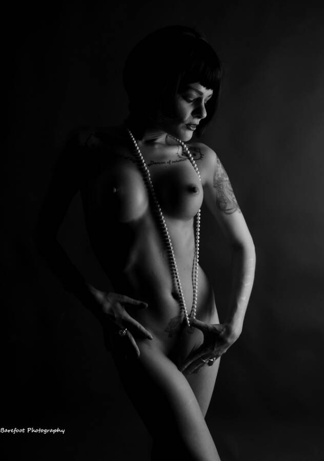 photographer shellbell40 classic modelling photo taken at Barefoot Photography Studio with @LilMissWhipzNchainz