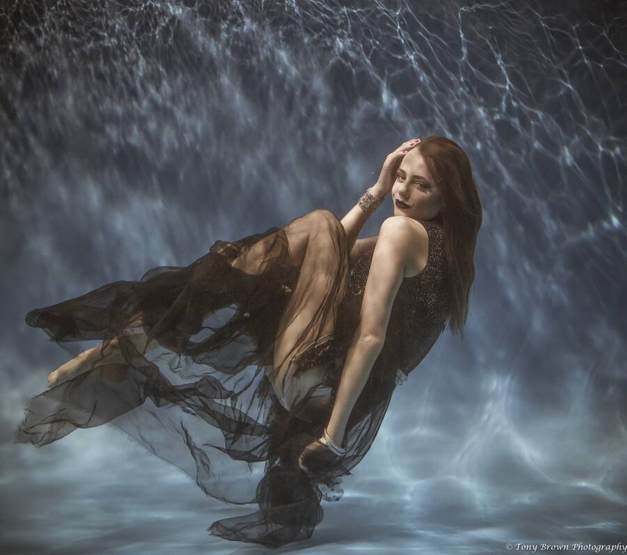 photographer Tony Brown underwater modelling photo taken at Bourne with @Ayla