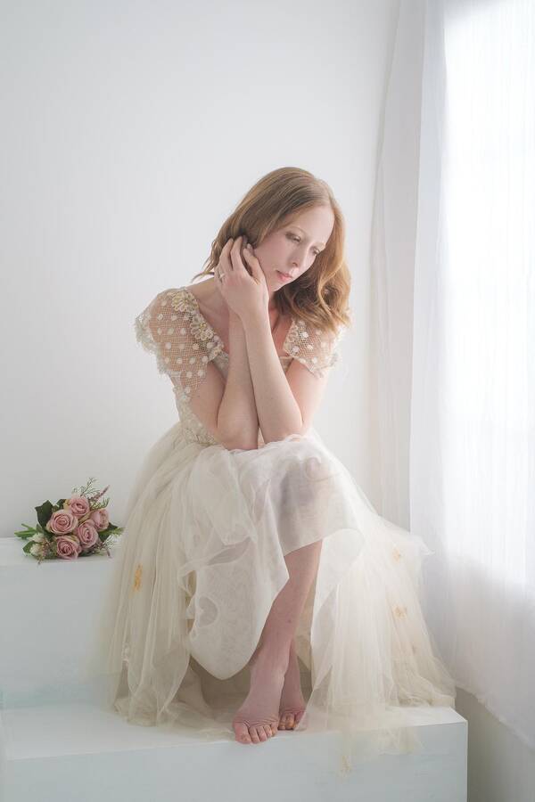 model Lottie21 bridal modelling photo