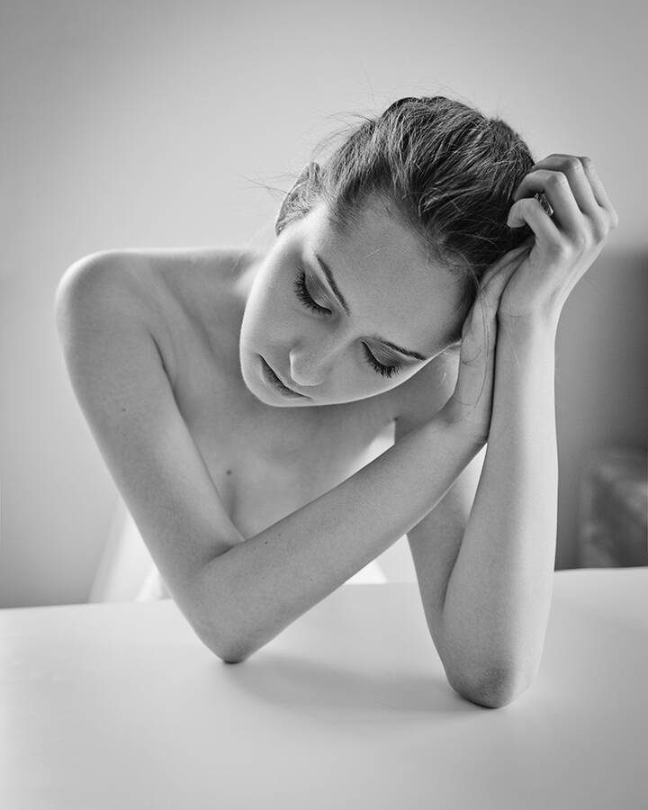 model Martyna lingerie modelling photo
