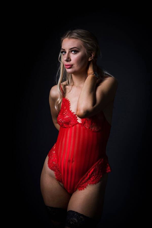 photographer Rhea Lite Productions lingerie modelling photo