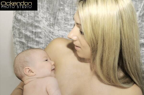photographer paulwhite lifestyle modelling photo taken at At her home   with Model and baby