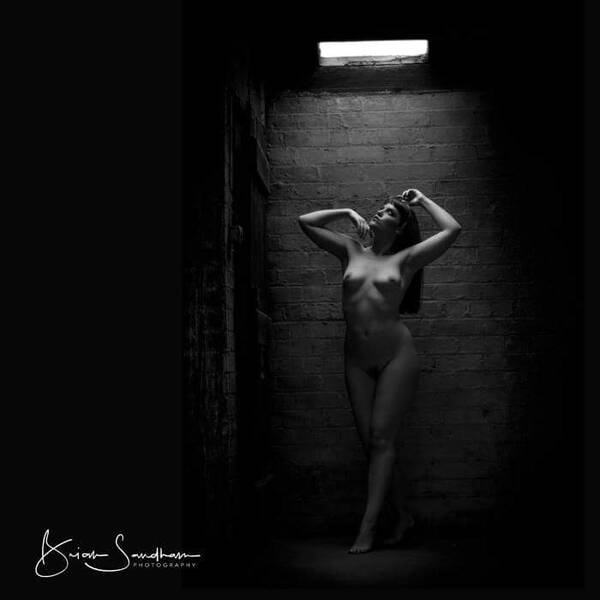 model Zoe Page nude modelling photo taken by @StillshotBry