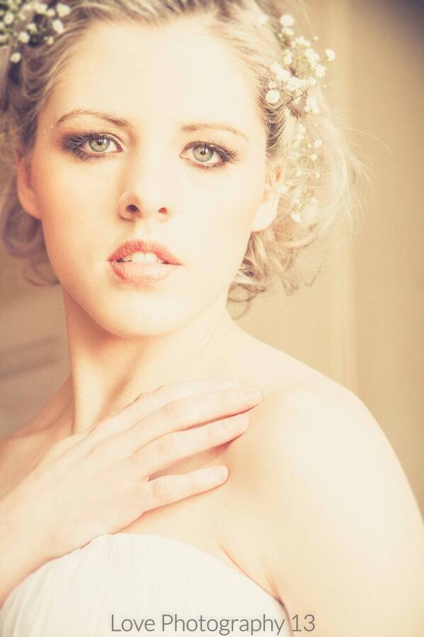 model Alice Winters headshot modelling photo taken by Love Photography 13