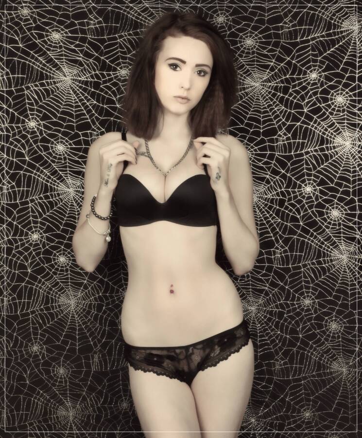 model bex97 lingerie modelling photo