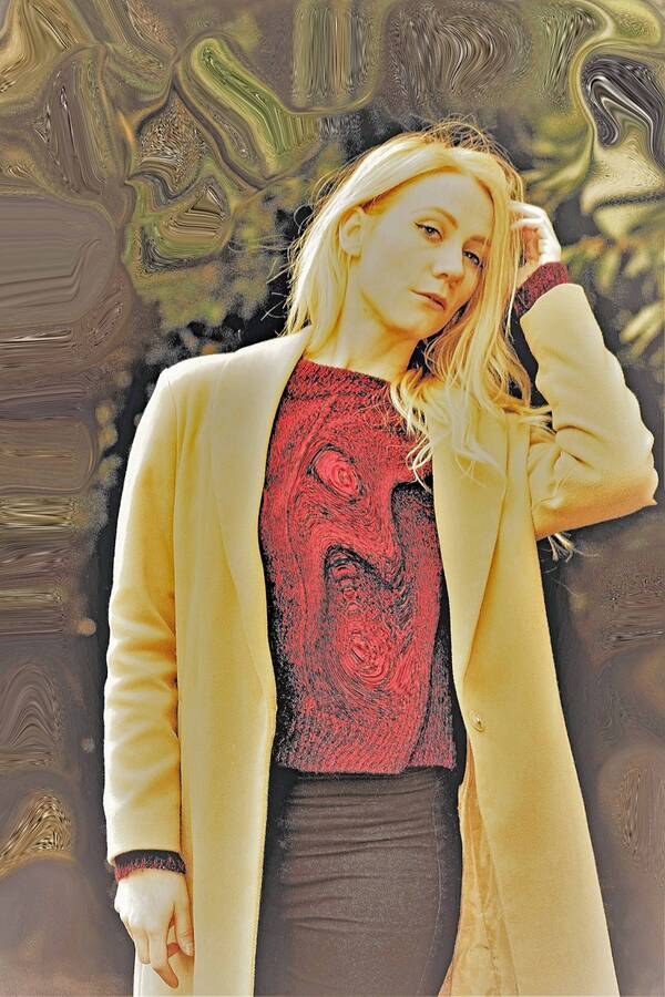 photographer kirst612014 portrait modelling photo taken at Priory Park Southend on Sea with Nicola English