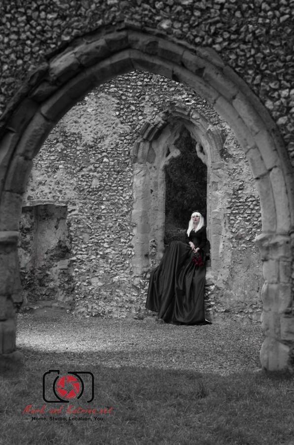 model Twisted Willow gothic modelling photo taken at Ayot St Lawrence taken by Mark and Katrina Tye