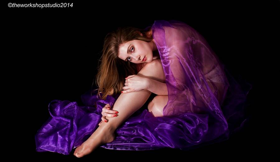 model CrimsonWhite implied nude modelling photo taken by @copper