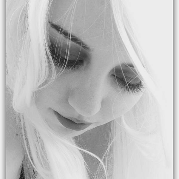 model Haelin Rayne headshot modelling photo taken by @Haelin Rayne  @Haelin+Rayne