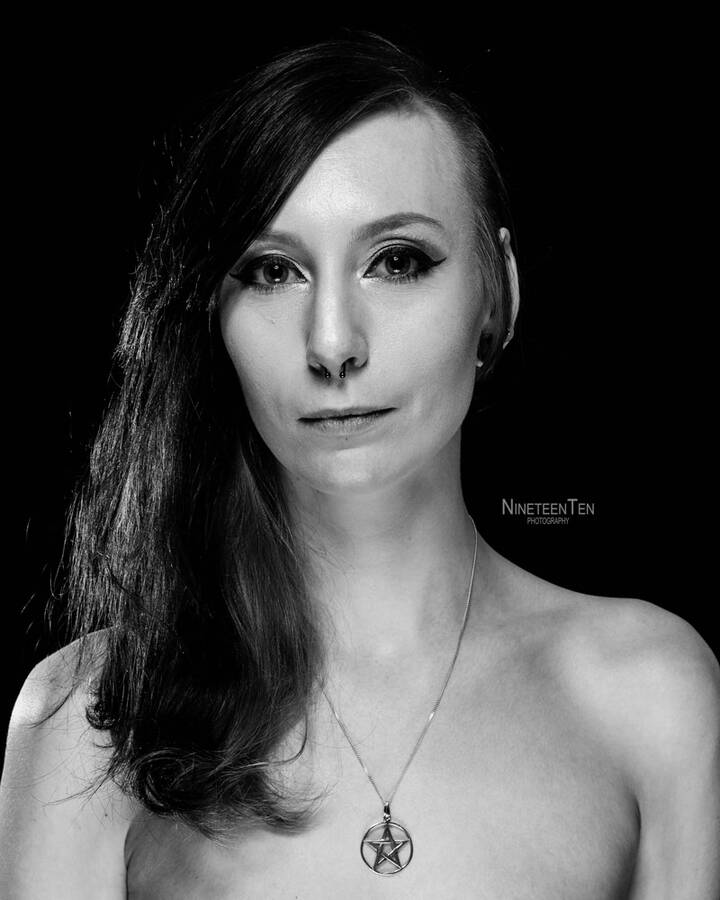 model Dani Filthette implied nude modelling photo taken at Newton Abbot taken by NineteenTen Photography