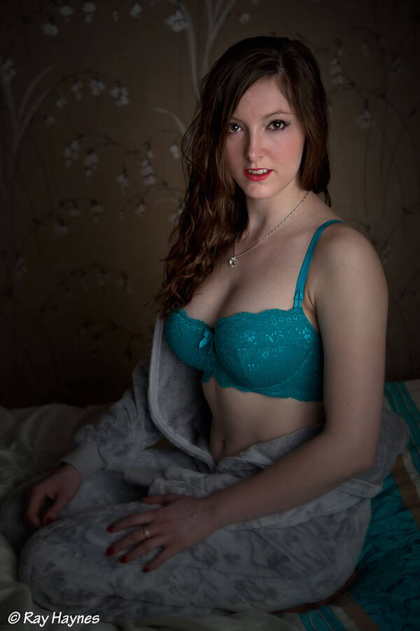 photographer Ray Haynes Photography lingerie modelling photo. jo not on madcow.
