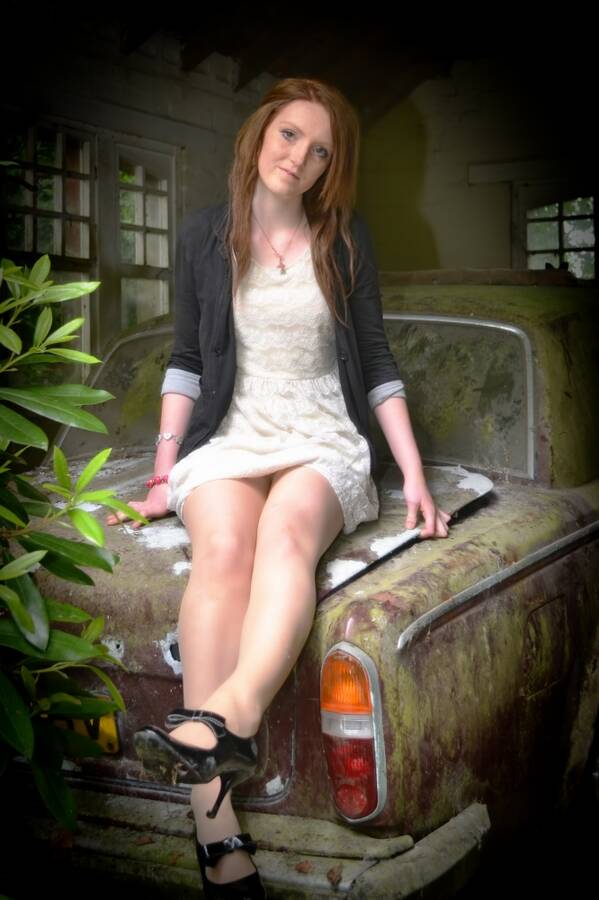 photographer Clyde REV theme modelling photo taken at Renfrewshire with Claire Carlon. rusty rolls.